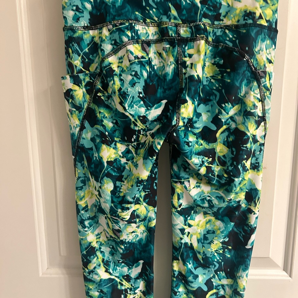 Xersion Quick-Dri Capri - Picture 9 of 11